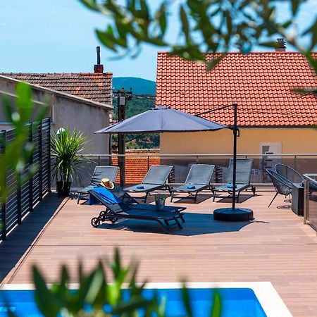 Апартаменты Pool Me Up! Шибеник Экстерьер фото